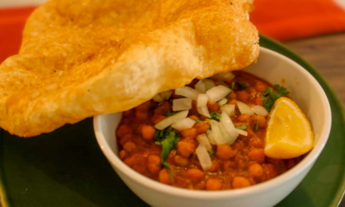 Udupi Krishna Chana Bhatura